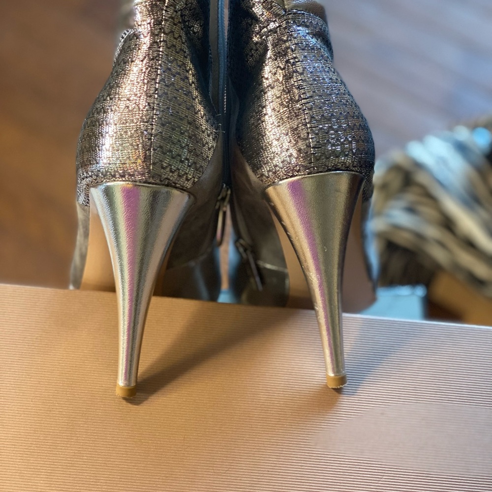 GIANVITO ROSSI  Metallic Silver Booties - Picture 7 of 13